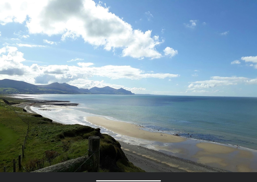 Crib Goch Cozy Dog-friendly Cabin Retreat