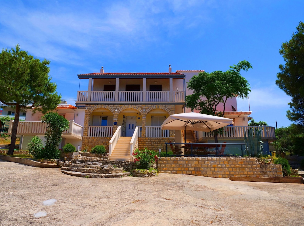 Apartments Tina Toni view 5
