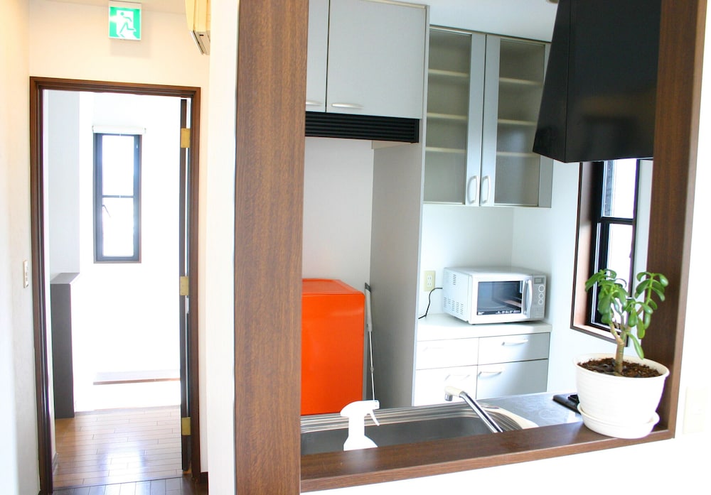 916 Travel Inn