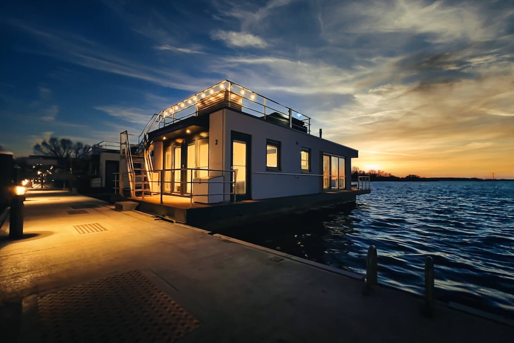 Bright Base With Coastal Access