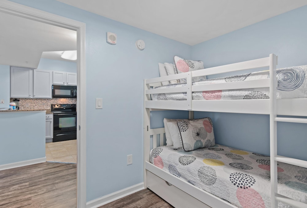 Palms Resort #2406 Jr. 2BR