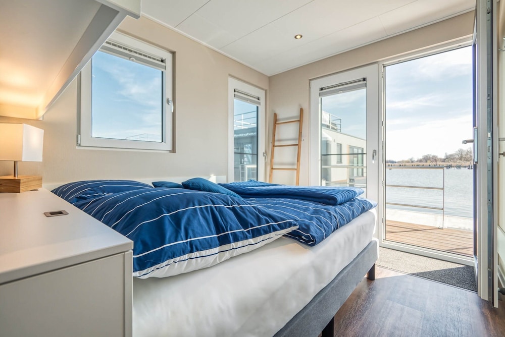 Bright Base With Coastal Access