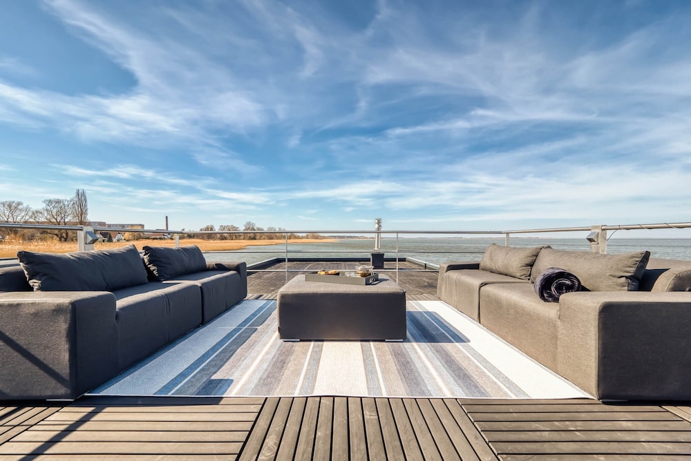 Hausboot am Saaler Bodden, Ribnitz-damgarten
