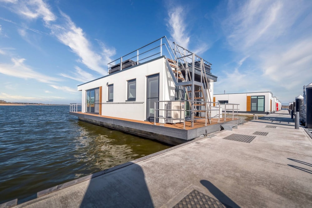 Hausboot am Saaler Bodden, Ribnitz-damgarten