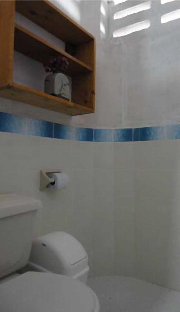 Acamaya Reef Cabanas - Caravan Park