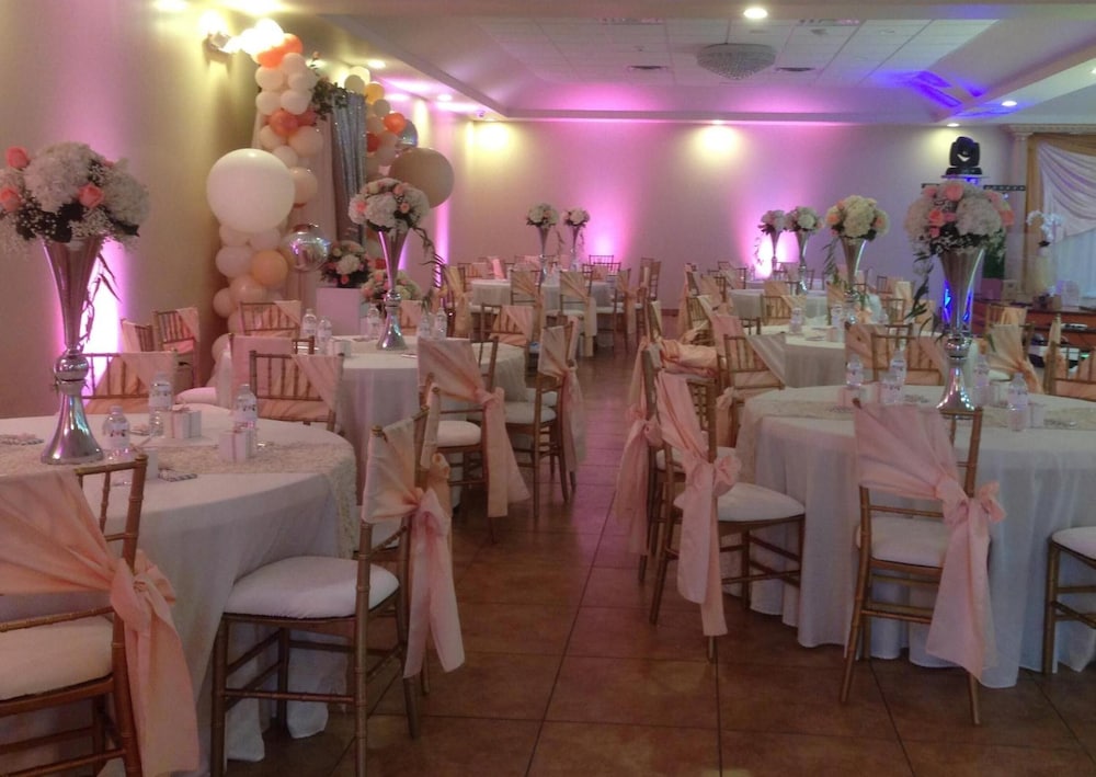 Tucabaca Hotel - Property Image 5