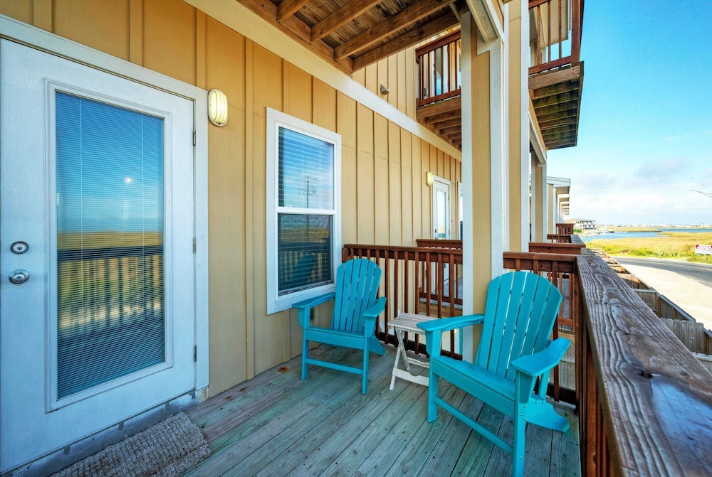 The Beautiful Place by Avantstay Mins to Beach + Family-friendly Pool