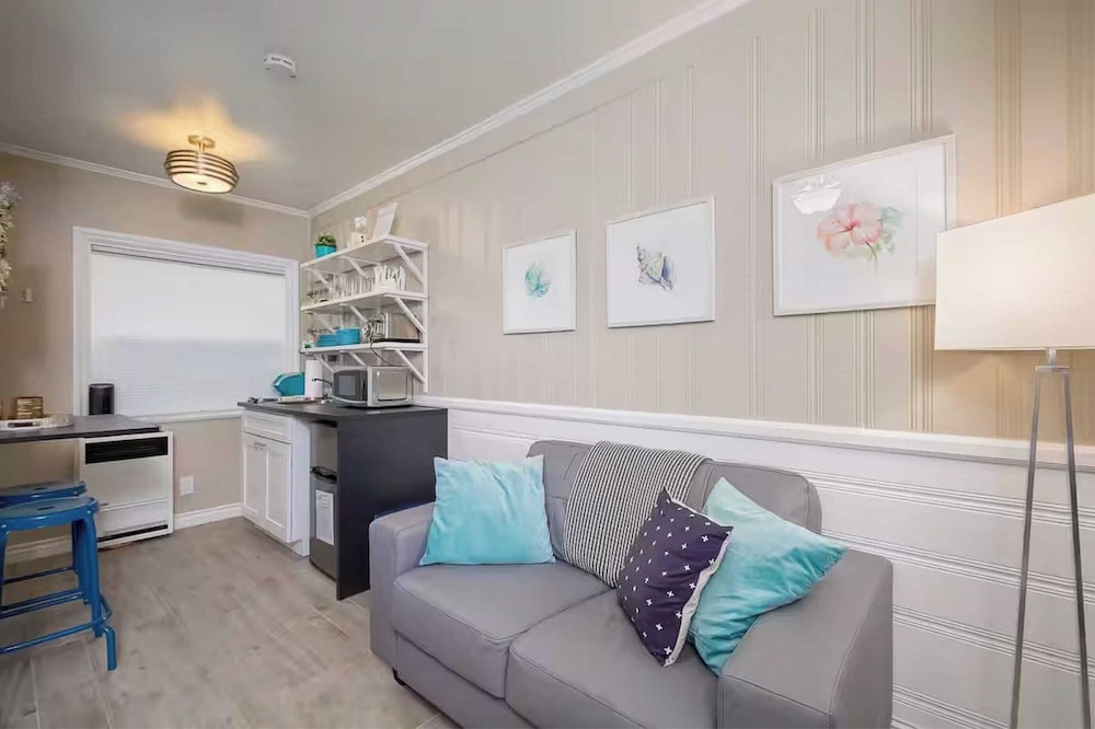 Coastal Condos With Dock Access Near Sand, Shops & Balboa Fun Zone