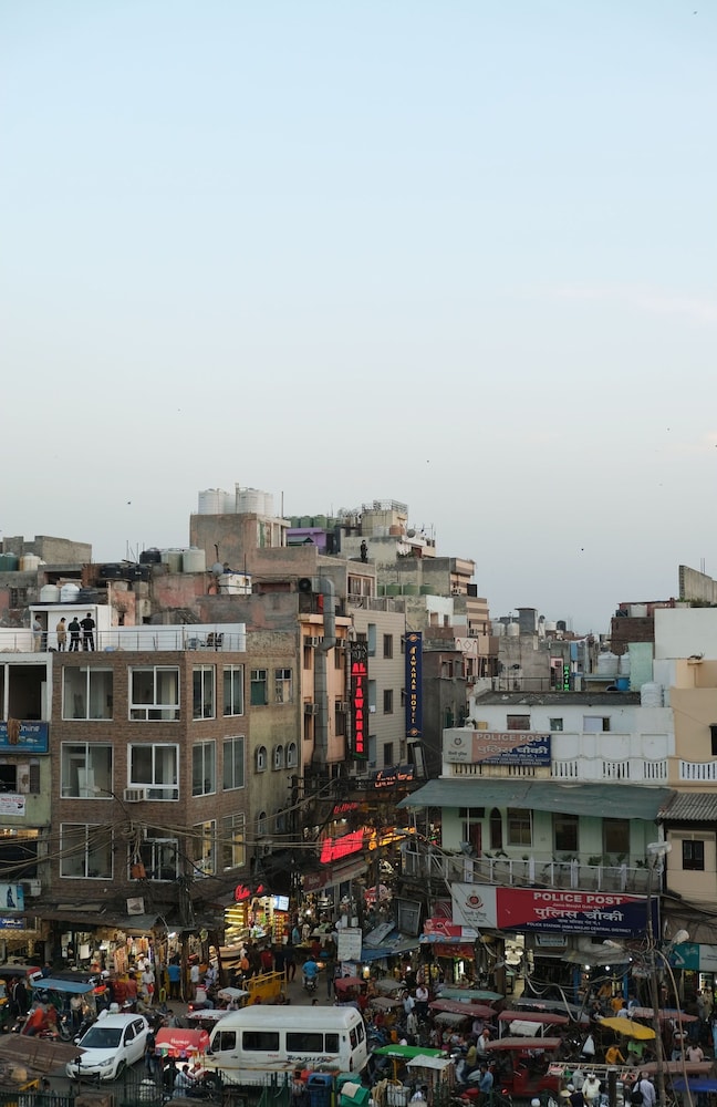 Room-maplewood Guest House, Neeti Bagh,