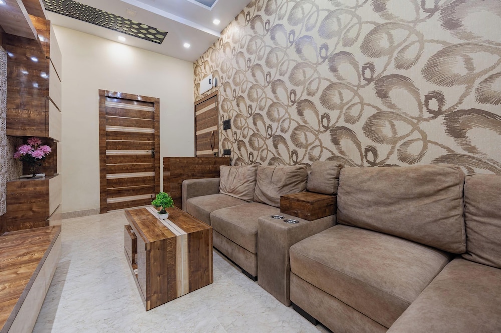 Royale Enclave by Jadecapsnr.manipal Hosp