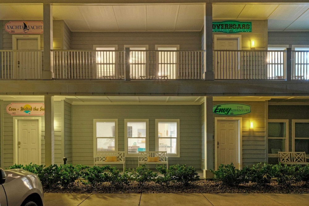 2 Condos for 14 Guests at Costa Bahia Pool, Minutes to Beach, Pet-friendly