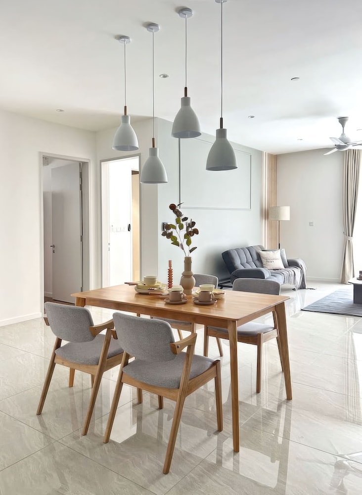 Platinum Quill Apartments Residences