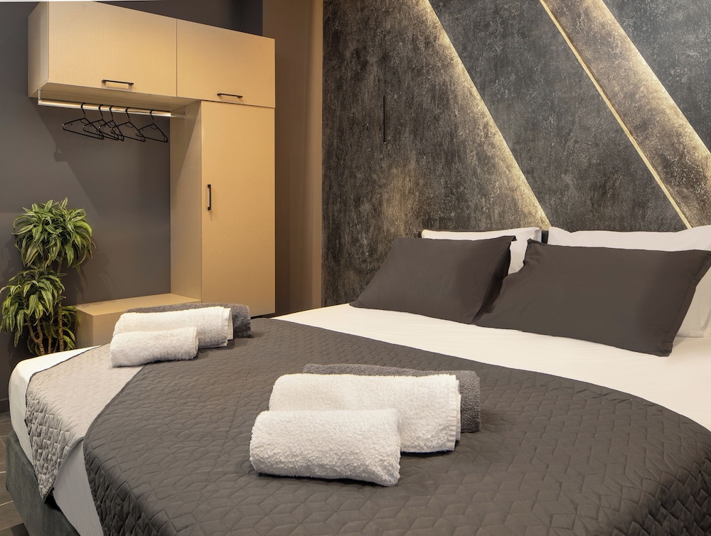 PanStel Luxury Villas - pools & jacuzzi