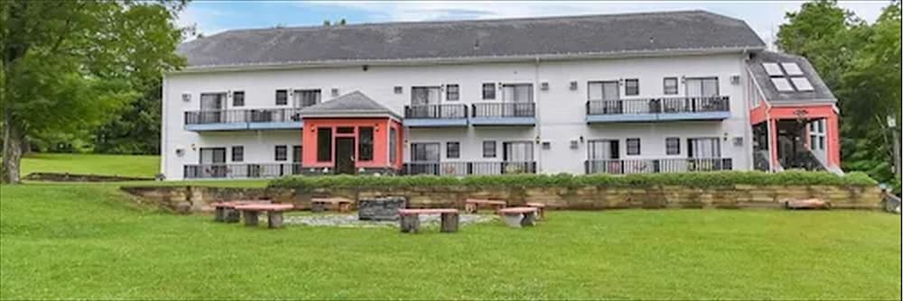 Melour Resort