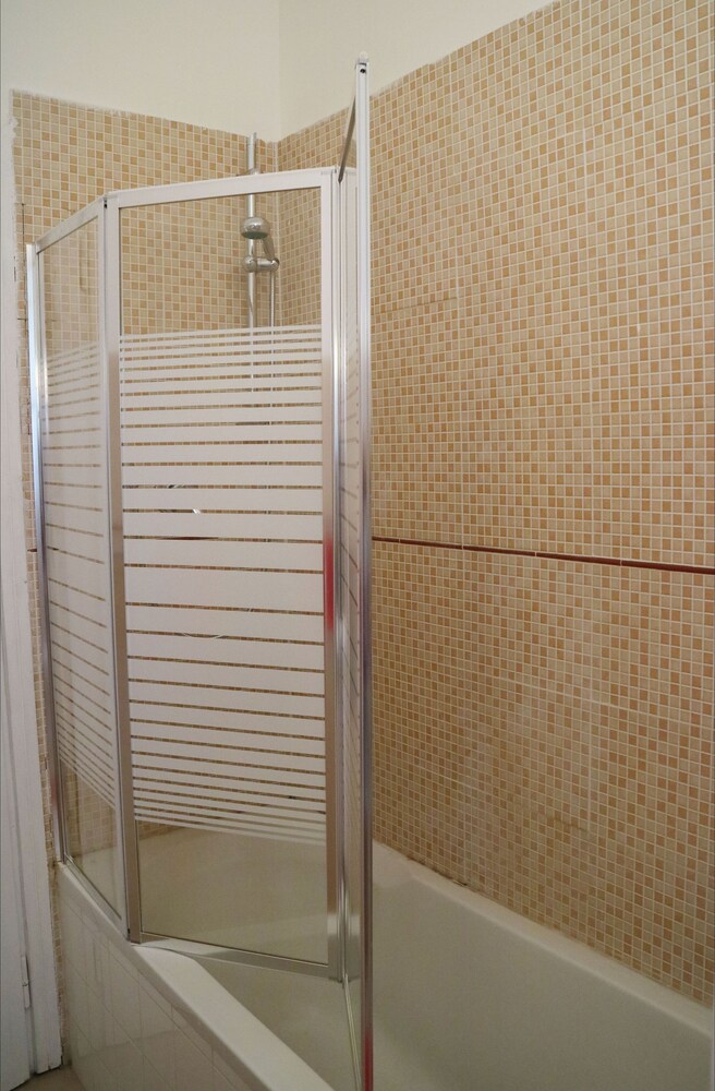 Kamchu Apartments Room With Balcony Viale Libia