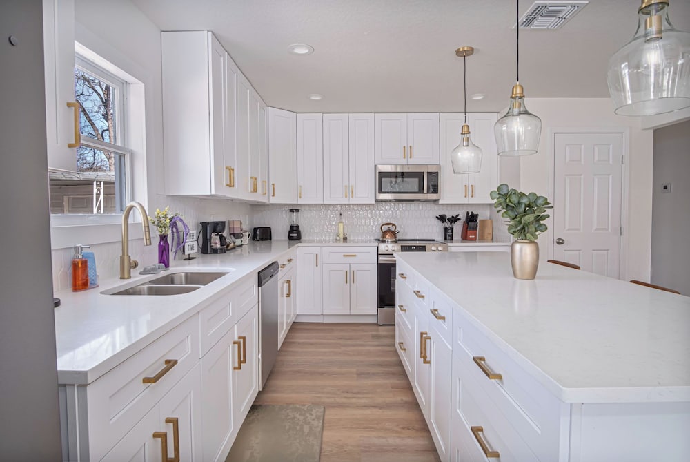 Create Memories 4br/3ba Near Riverwalk & Downtown!