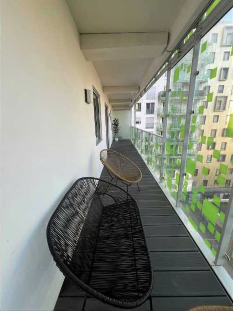 Flat With Balcony 4p/1bdr Near La Defense