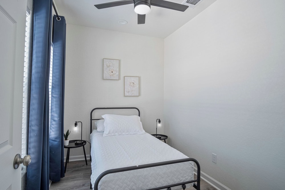 Generous 5br/3ba Haven Close to Alamo & Riverwalk!