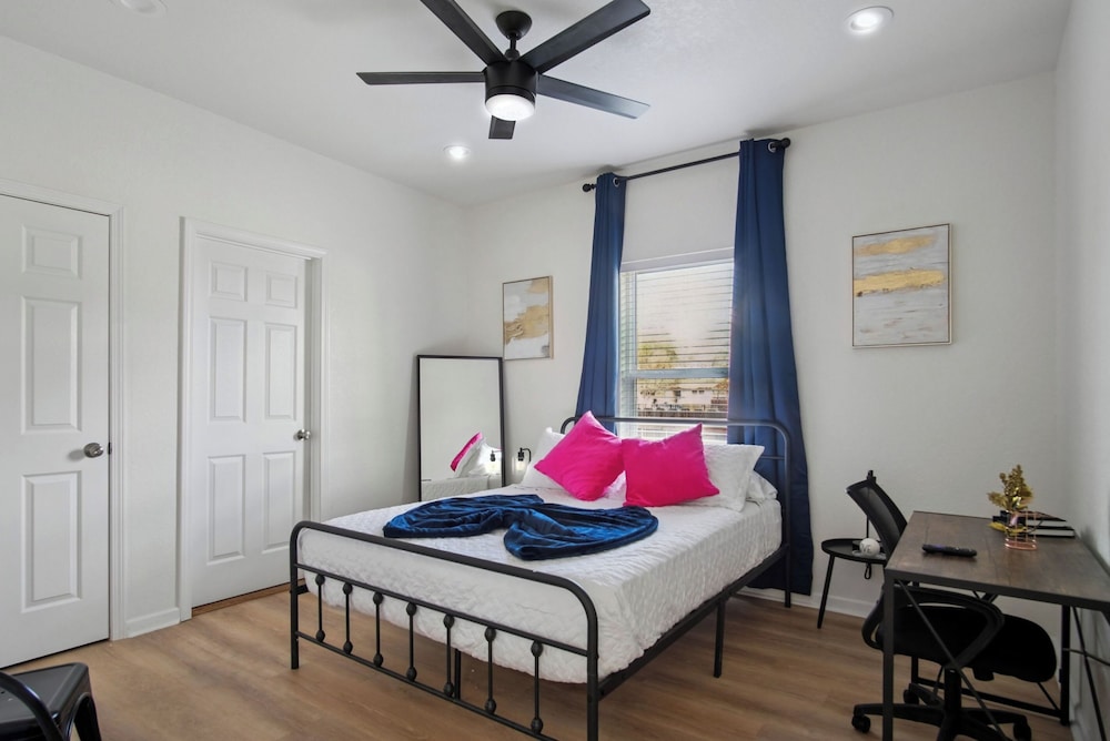 Peaceful Stays With Easy Access to Downtown