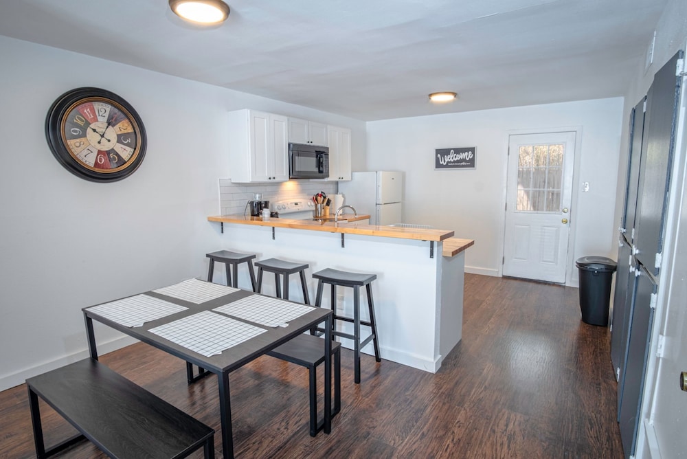 Awesome Place 2br/2ba Near Downtown and Riverwalk - Image 5