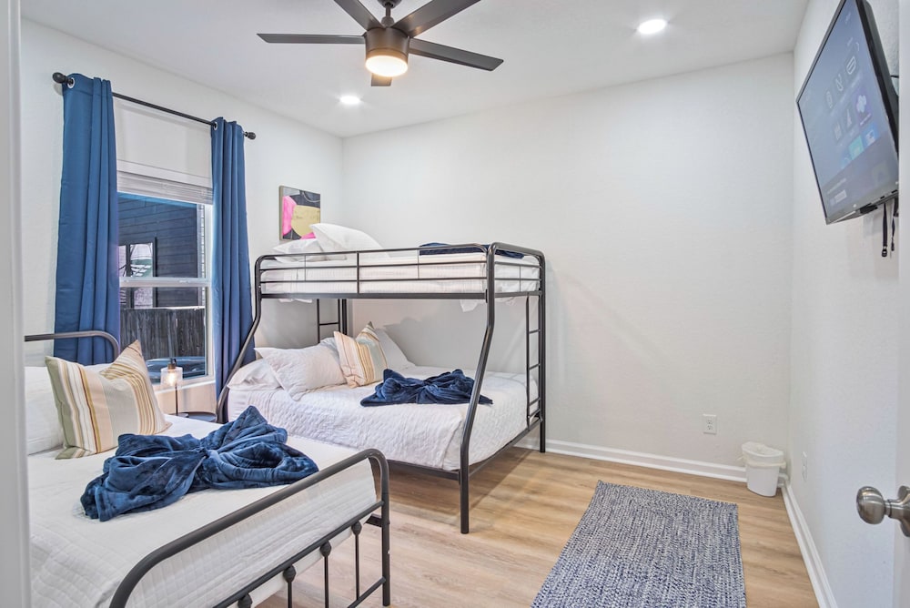 Perfect Spot to Relax 4br/3ba Near Dtown Hemisfair