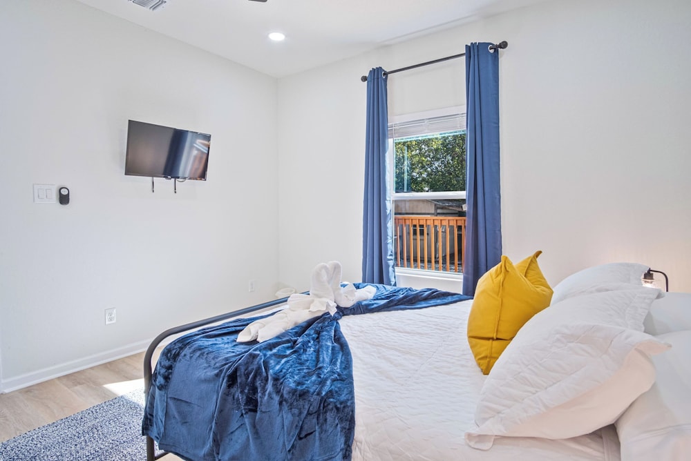 Perfect Spot to Relax 4br/3ba Near Dtown Hemisfair