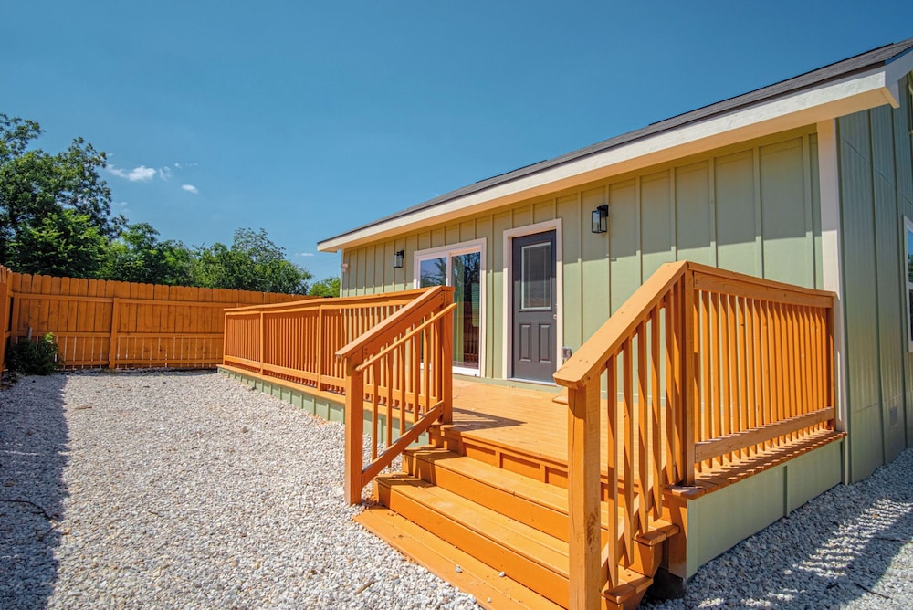 Generous 5br/3ba Haven Close to Alamo & Riverwalk!