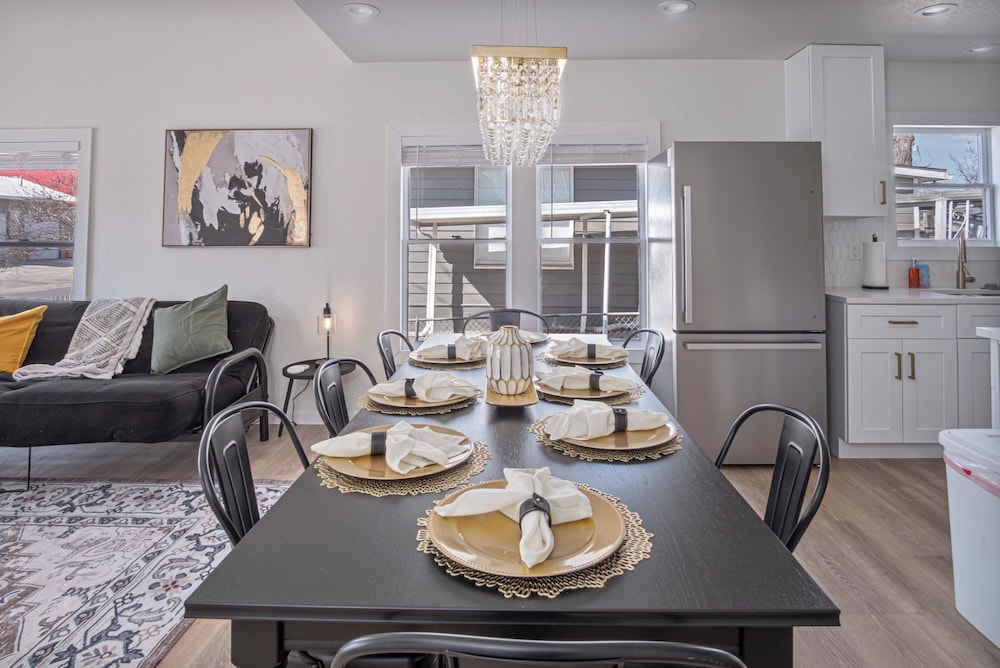 Create Memories 4br/3ba Near Riverwalk & Downtown!