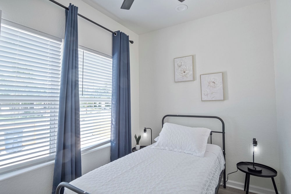 Generous 5br/3ba Haven Close to Alamo & Riverwalk!