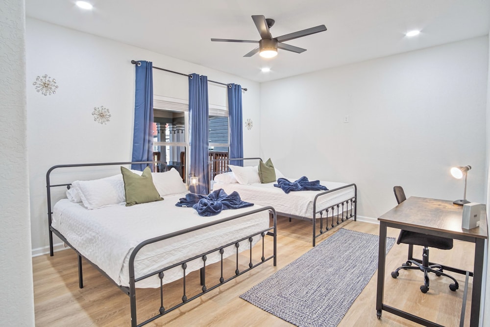 Perfect Spot to Relax 4br/3ba Near Dtown Hemisfair