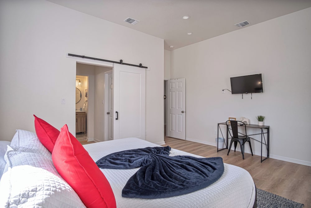 Create Memories 4br/3ba Near Riverwalk & Downtown!