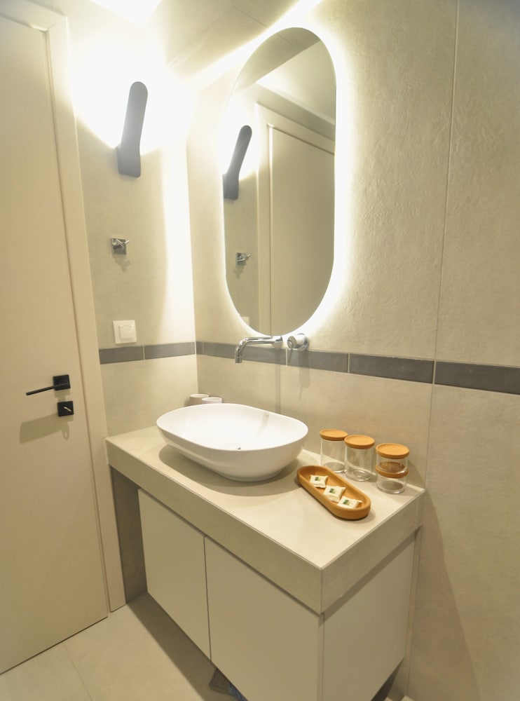 Zennova 71 Mondè Thessaloniki Apt