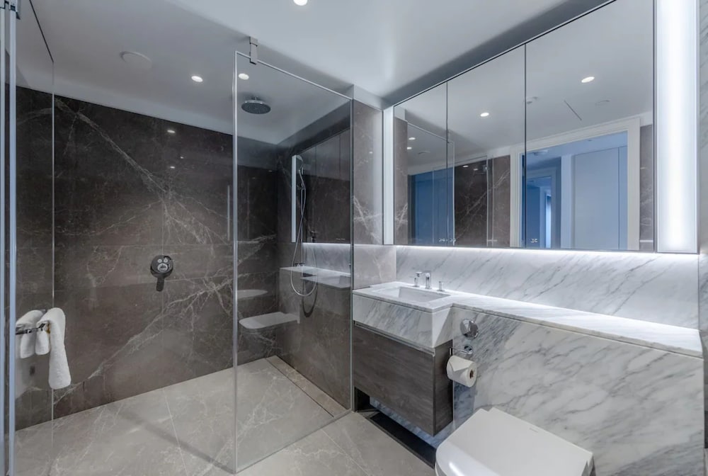 Luxurious 3 Bedroom Flat by the River Thames - Vauxhall