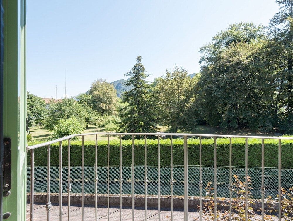 Apartment on Lake Idro With Pool view 4