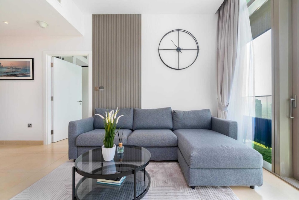 Stunning 1BD Apartment 15mins to Marina Promenade!
