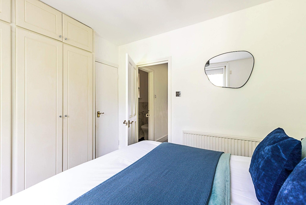 Stylish Hideaway Flat at Milton Park Highgate