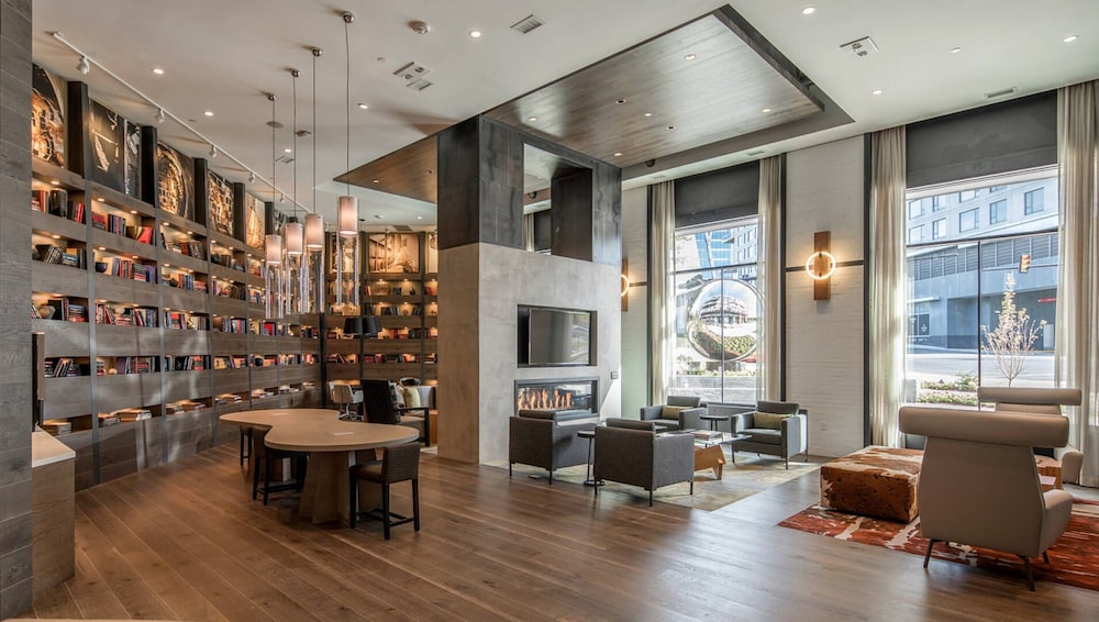 Global Luxury Suites at Reston - Property Image 25