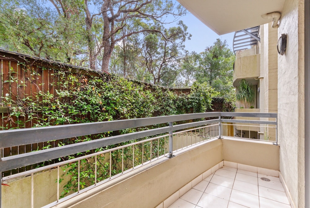 Spacious 2-bed, 2-bath Moments From Avalon Beach