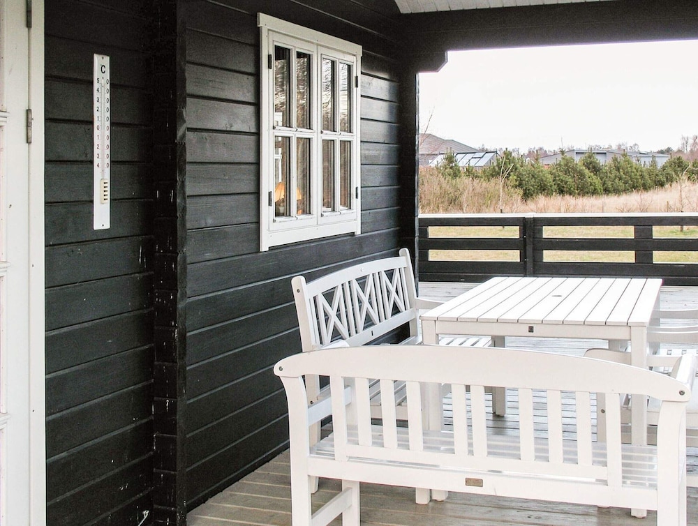 6 Person Holiday Home in Vaeggerlose