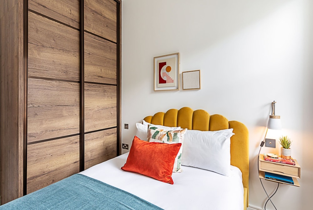 Stunning Earls Court Flat