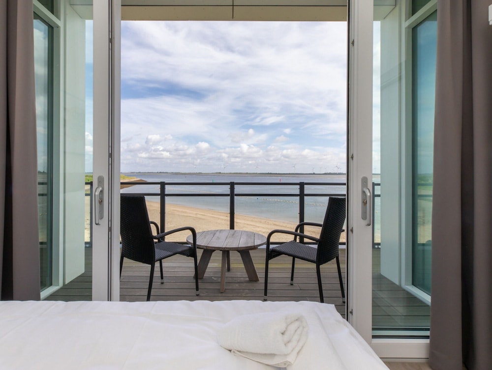 Seaside Escape, Sint-annaland view 5
