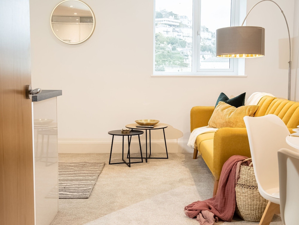 Seaview Gem Torquay Harbor 1bed Apt Self Check-in view 5