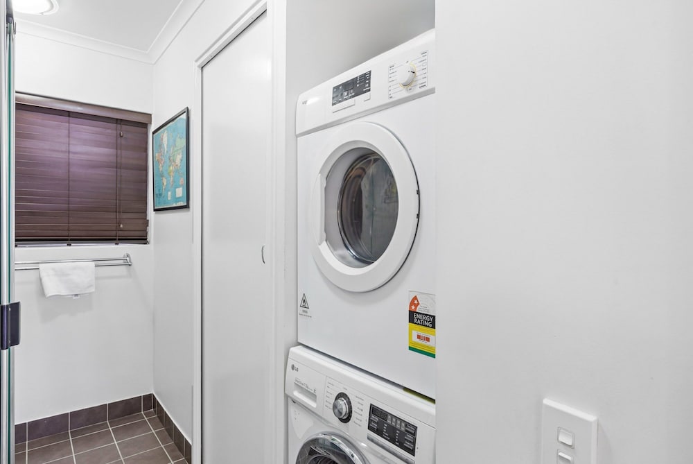 Great Location 1-bed With Pool