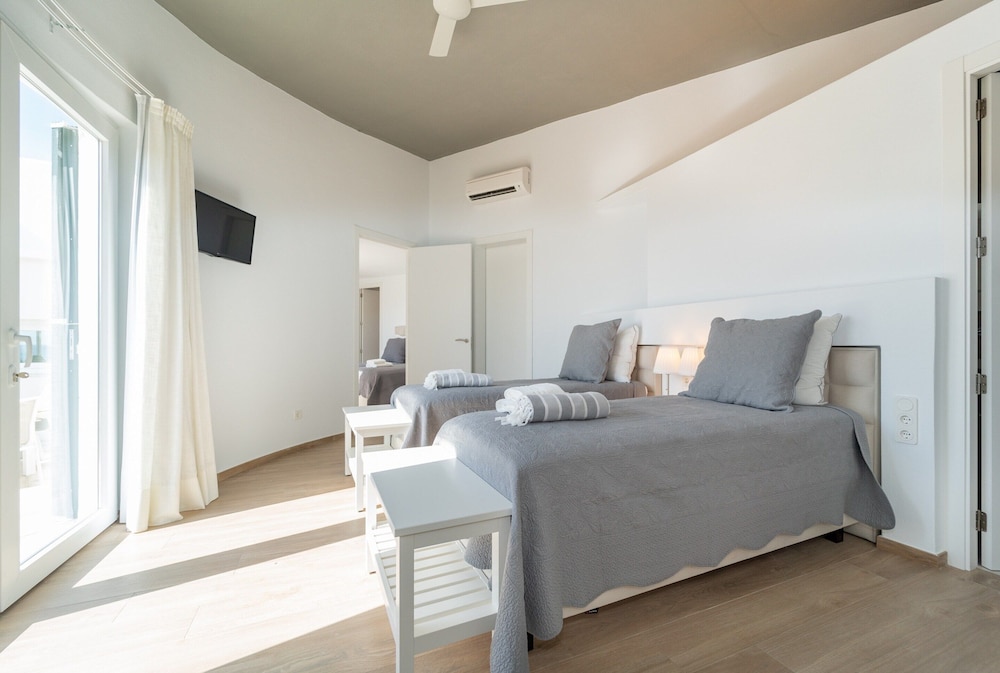 Villa Gaudina - Villa With Private Pool. Free Wifi