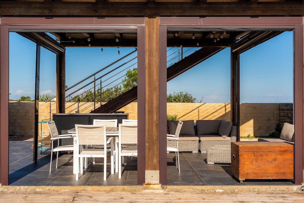 Casa Faro del Plemmiro con Jacuzzi by Wonderful Italy