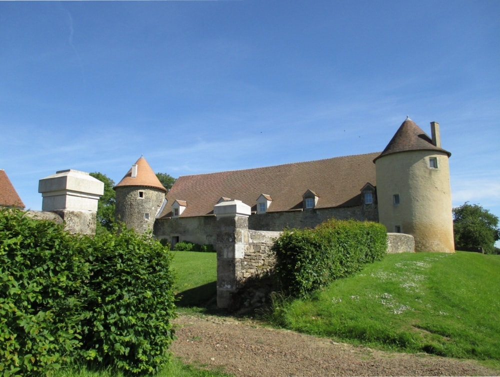 Mansion in Burgundy Near Morvan Natural Park