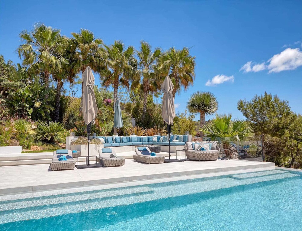 Exclusive Villa on White Isle