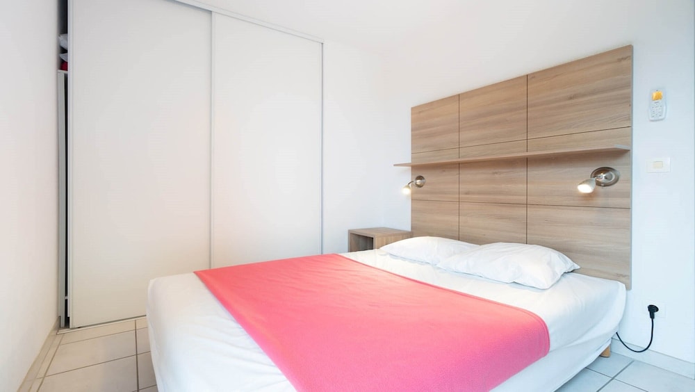 Coastal Comfort for Four