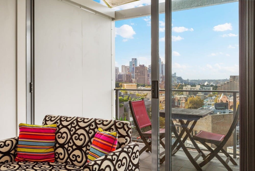 Cosy Studio With City Views