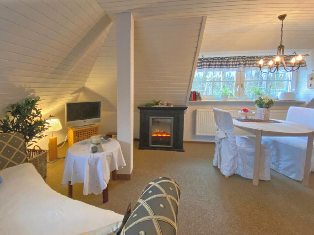 Charming Apartment in Weissenbrunn Near Forest